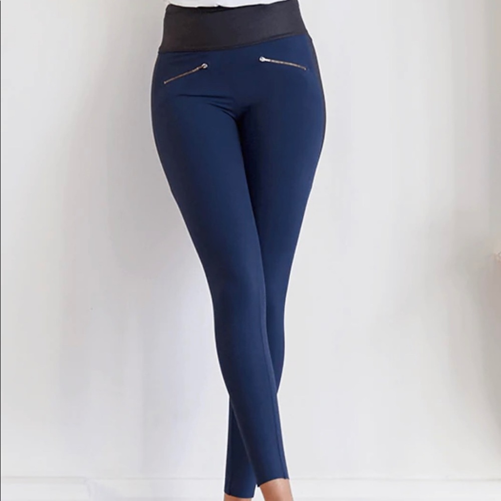 ADAY Throw it higher leggings